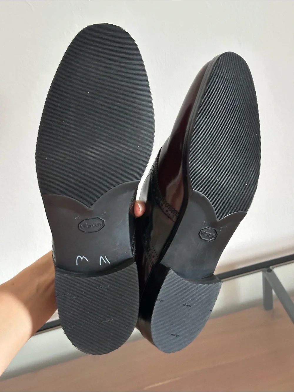 L.L. Bean Men’s Size 13 C Narrow Burgundy Black Leather Oxford Dress Shoe Vibram